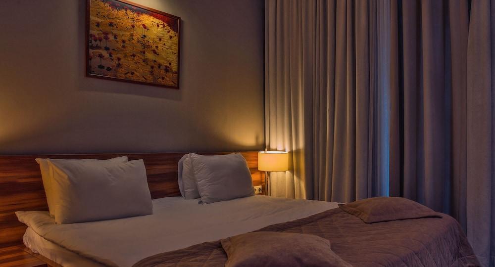 Avenue Hotel באקו מראה חיצוני תמונה