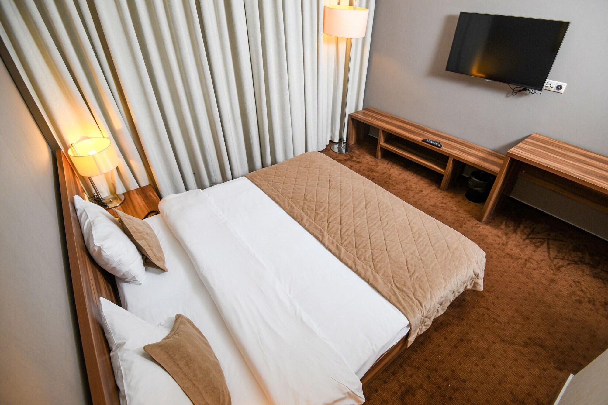 Avenue Hotel באקו מראה חיצוני תמונה